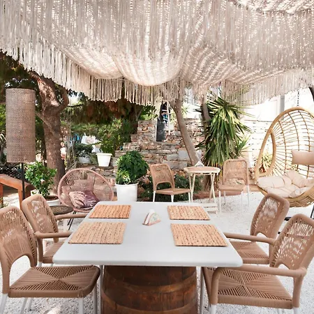 Sunrock - Begonia Apartahotel