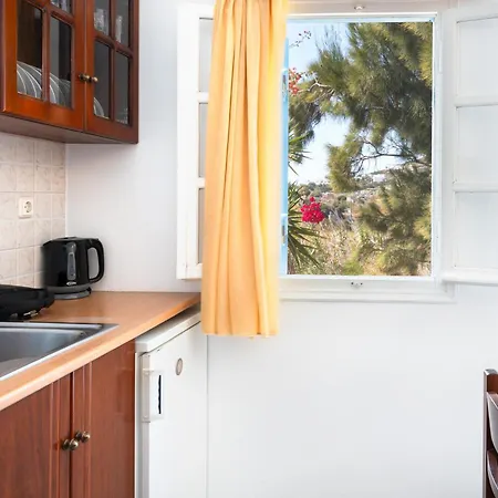 Sunrock - Begonia Apartahotel