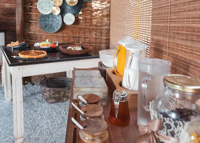 Sunrock - Begonia Aparthotel Naxos City