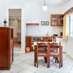 Sunrock - Begonia Lejlighedshotel 3*