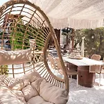Sunrock - Begonia Lejlighedshotel 3*